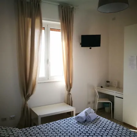 アパート Simply House In バーリ